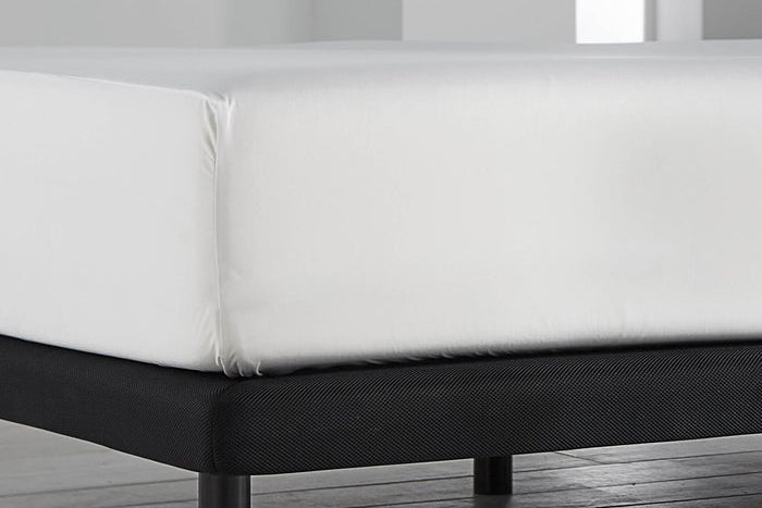 Refreshing Mattress Protector - isense