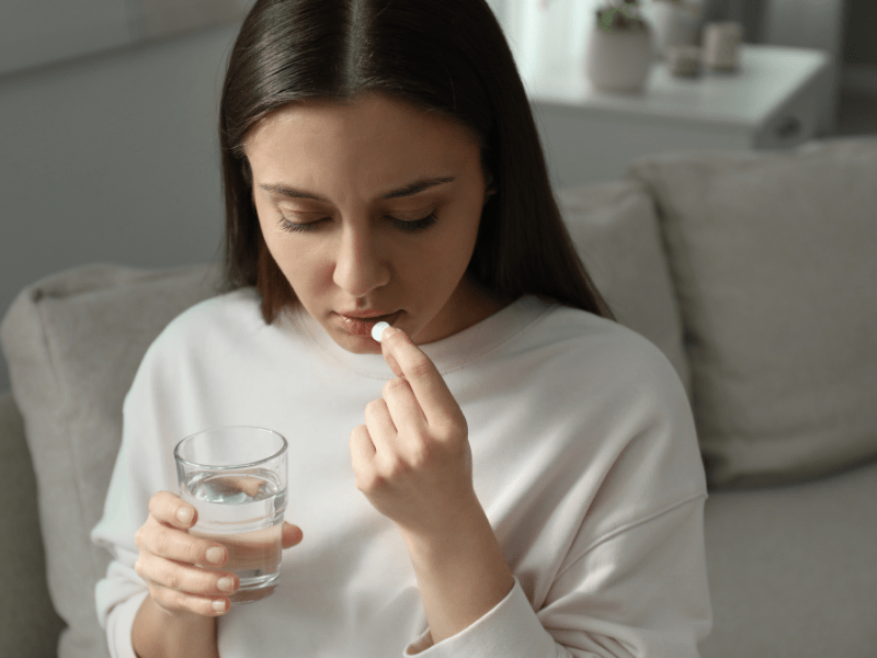 Does Benadryl Make You Sleepy? Get the Facts Now