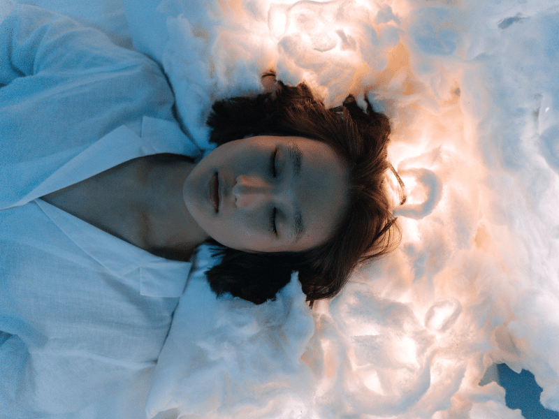Master Your Own Dreamworld: Explore the Infinite Possibilities of Lucid Dreaming - isense